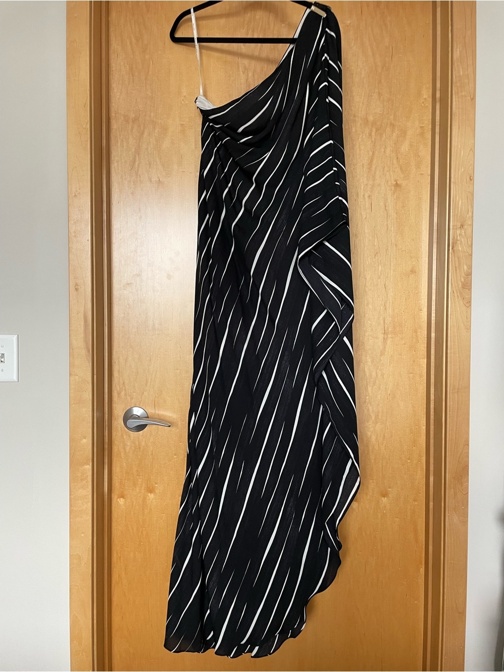 Halston Heritage One Shoulder Caftan Maxi Dress L Black White Stripe Resort